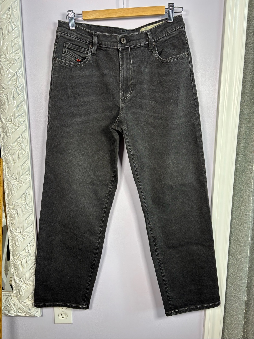 Diesel Women's Edgy Straight-Leg Jeans in Washed Black Size 28
